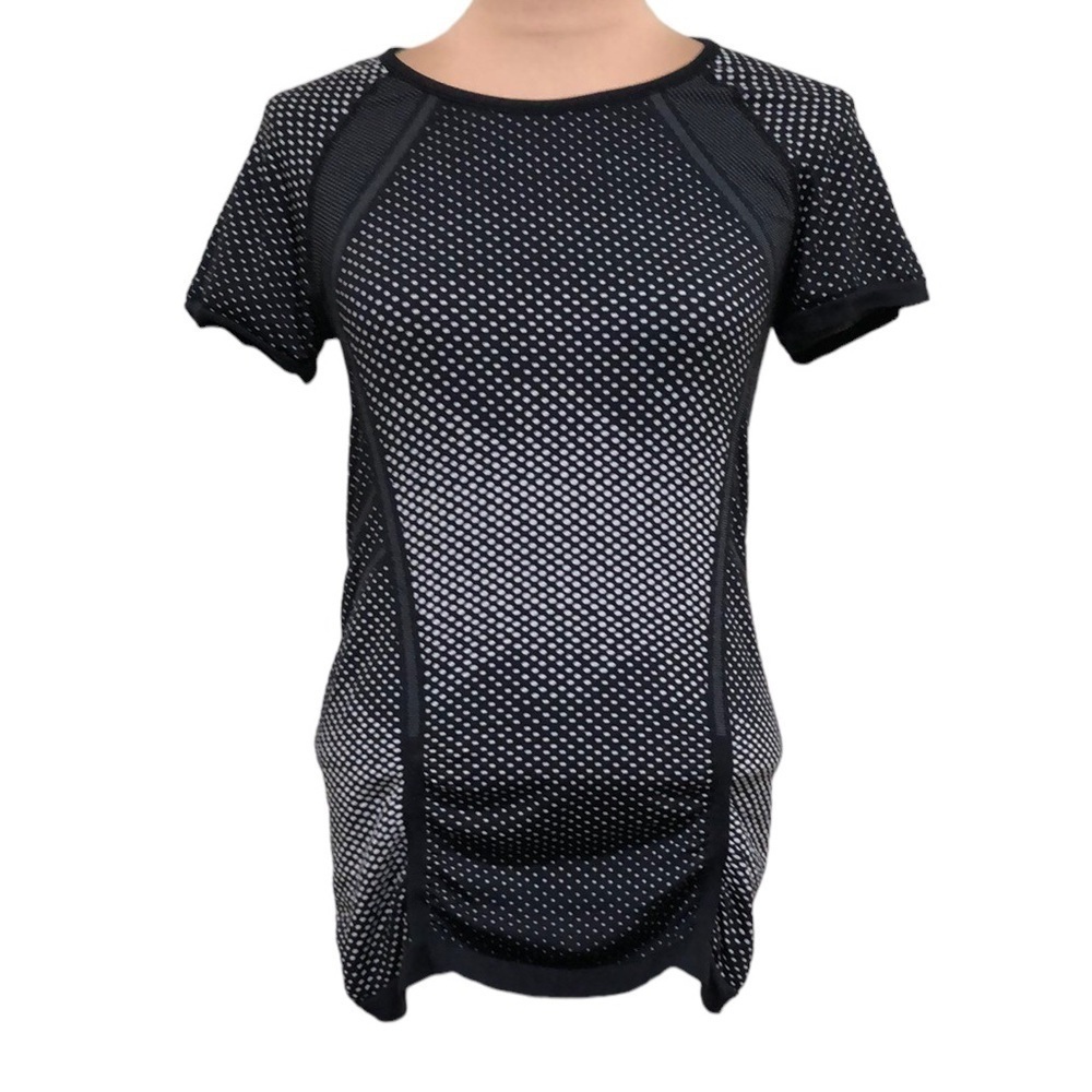 Athleta Fastest Track Short Sleeve Shirt Size Medium Black White Polka Dot
